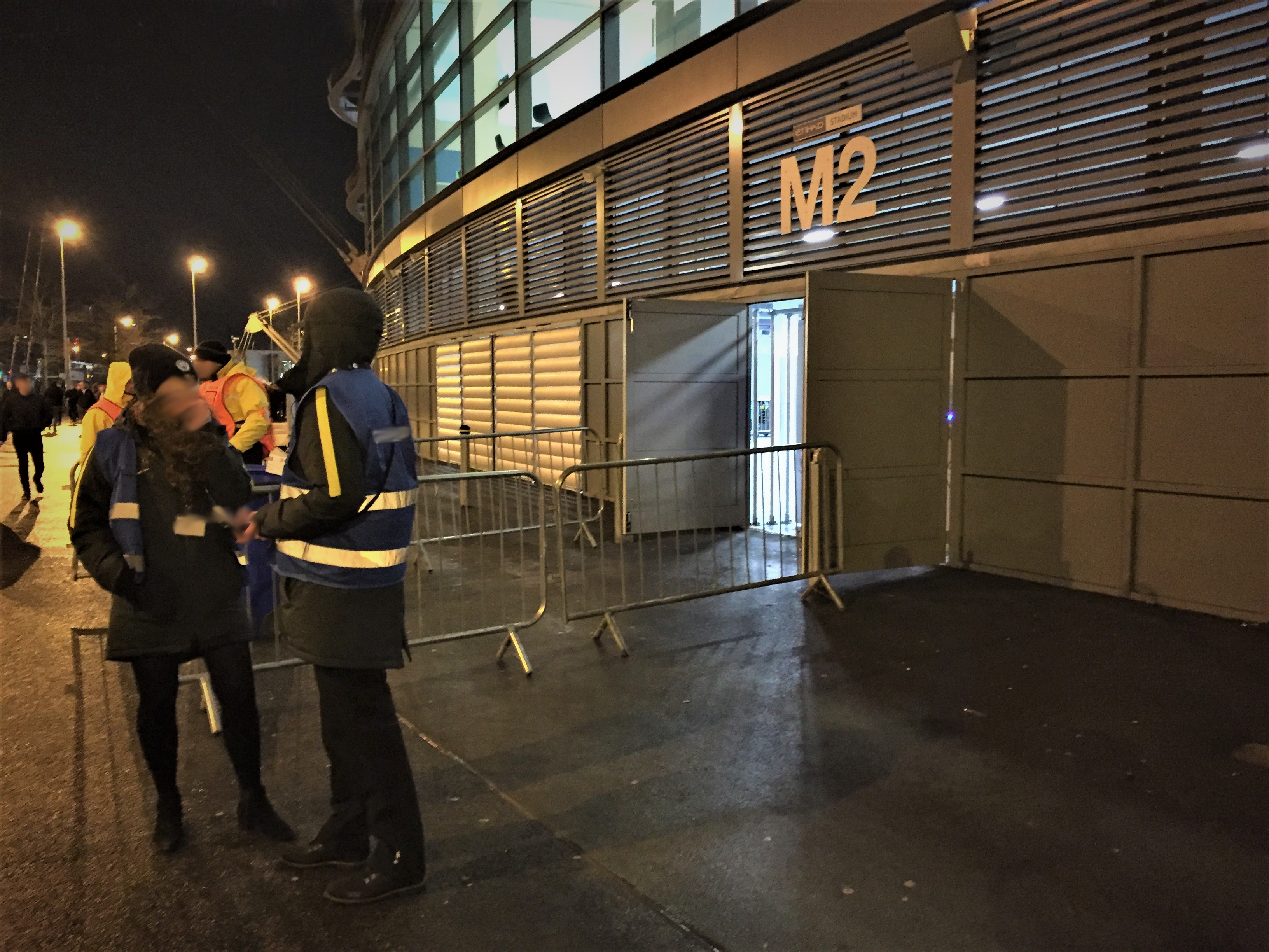 etihad-m2-empty-gate